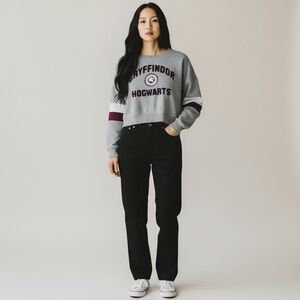 Gryffindor Hogwarts Gray Crewneck Sweatshirt